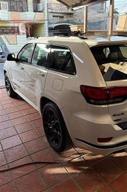 جيب جراند شيروكي